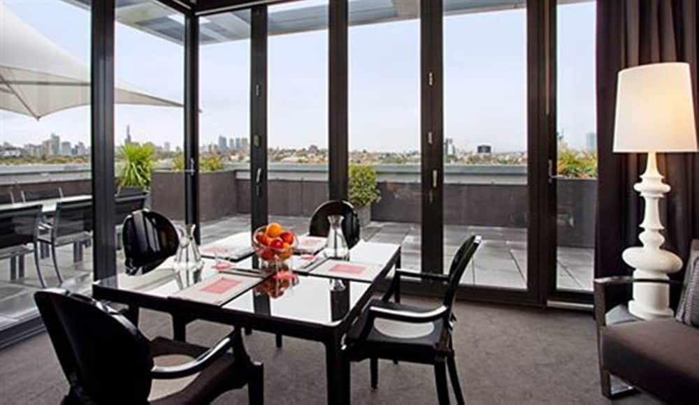 Junior Penthouse (Suite) - Photo 13