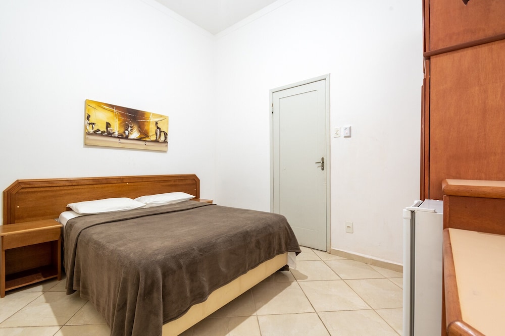 Double Room - Photo 4