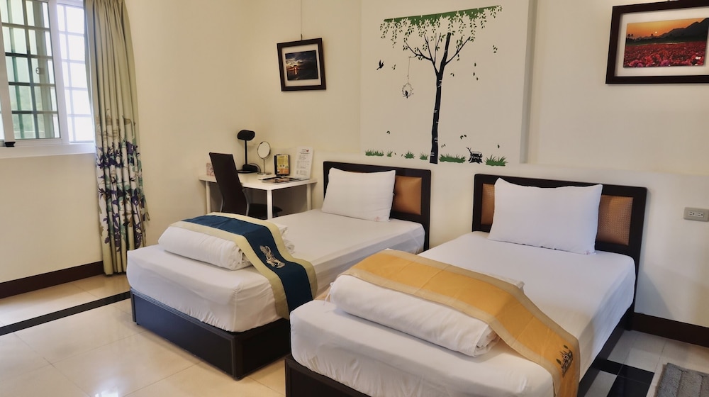 Panoramic Double Room, 1 Queen Bed, Non Smoking, Mountain View photo 3