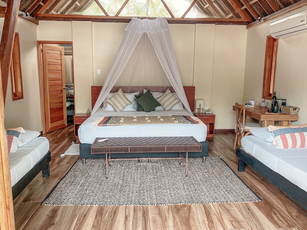 Villa, Beach View photo 2