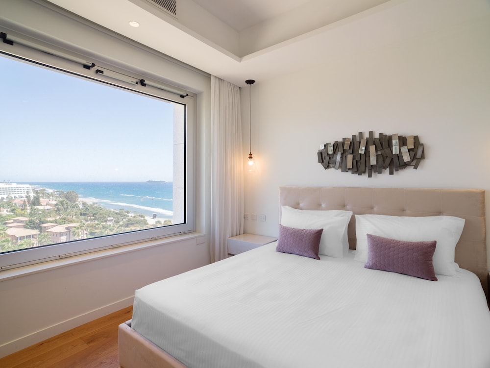 Luxury Apartment, 2 Bedrooms (6E)