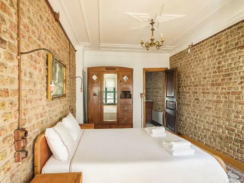 Villa photo 2