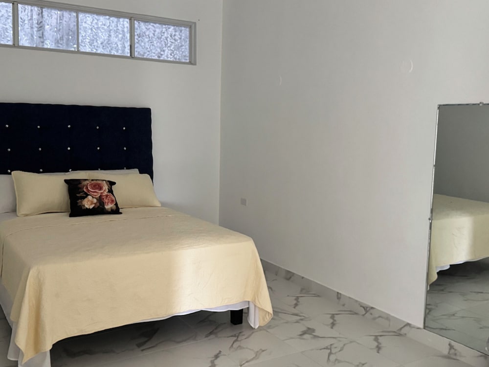 Deluxe Room, 1 King Bed