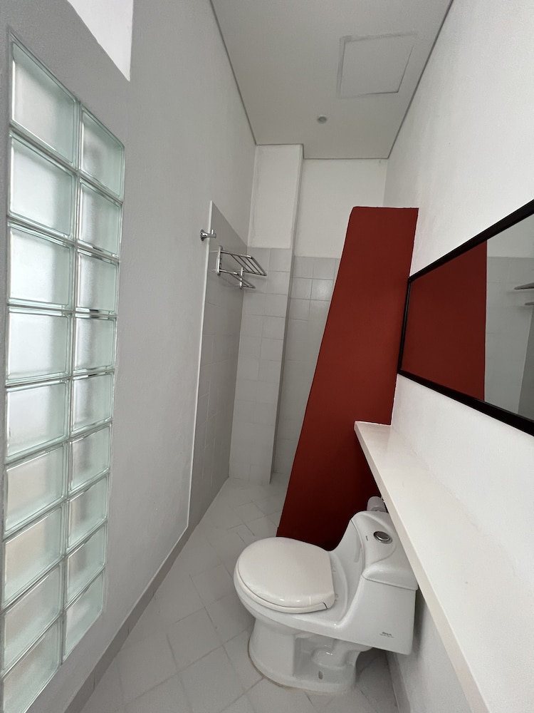 Comfort Room, 1 Queen Bed, Non Smoking, Terrace photo 2