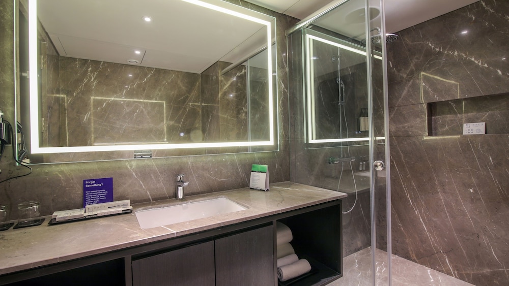 Deluxe Room, City View photo 2