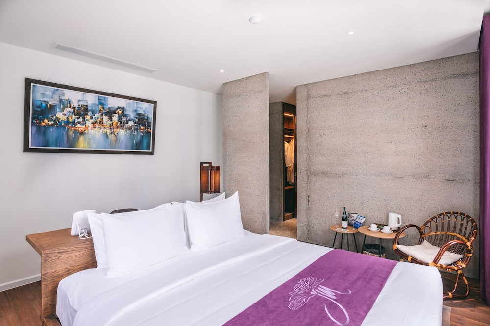 Premium Double Room - Photo 1