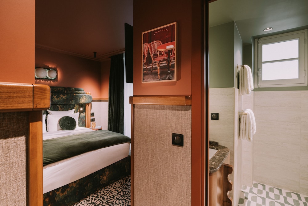 Suite, Ensuite, City View photo 2