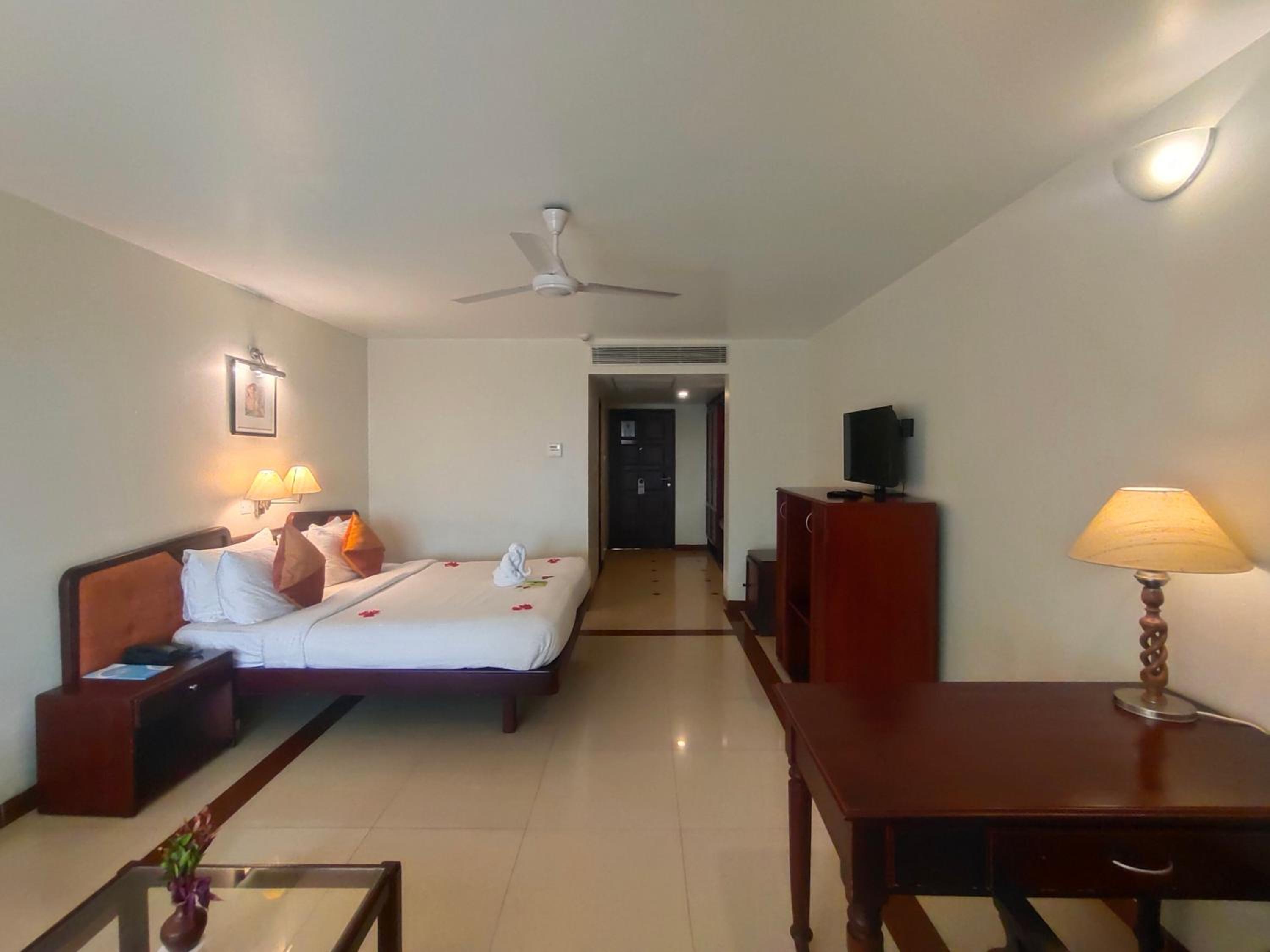 Beach Grove - Partial Sea View - Photo 16