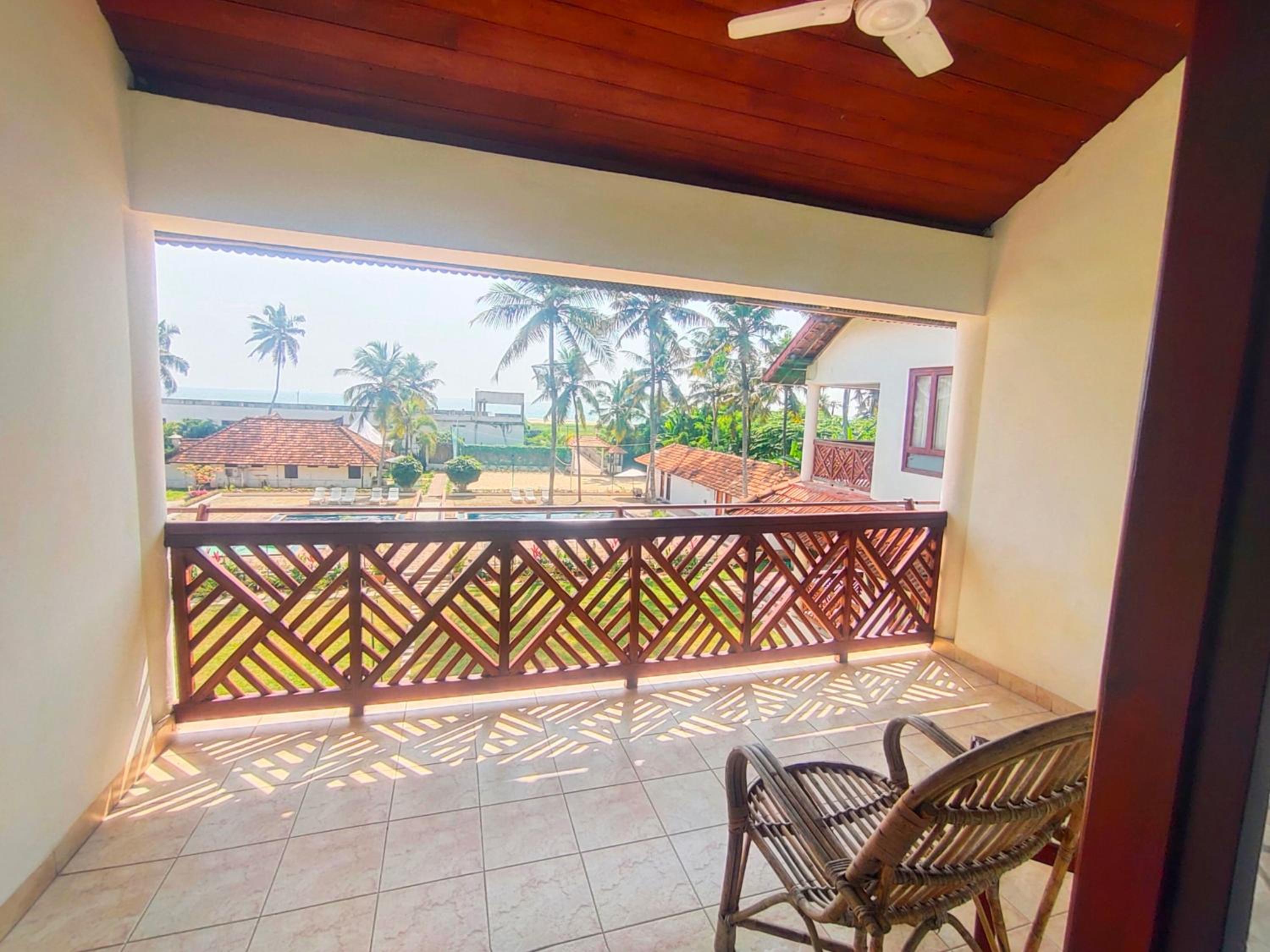 Beach Grove - Partial Sea View - Photo 12