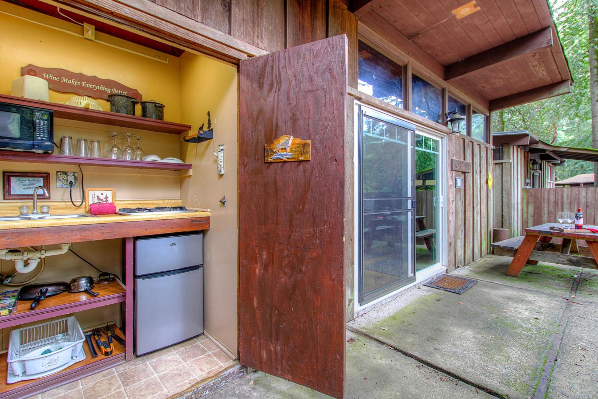 Bungalow with Patio photo 2