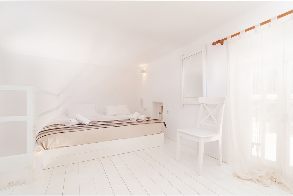 House - Photo 1