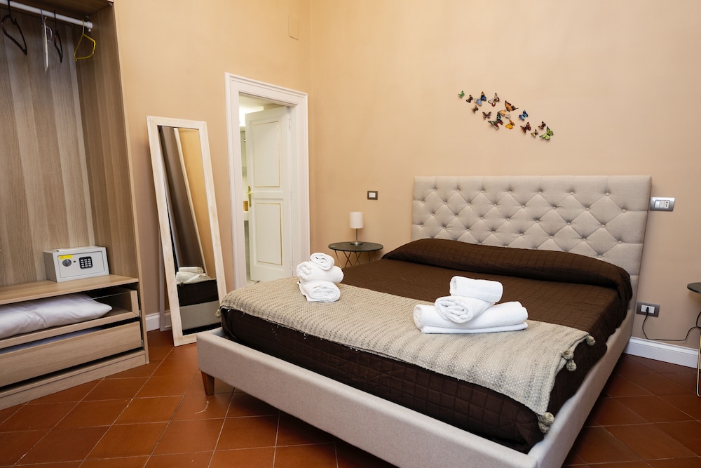 Standard Double Room, Non Smoking, City View (Procida)