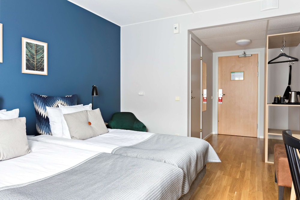 Standard Room, 2 Twin Beds, Non Smoking - Photo 3