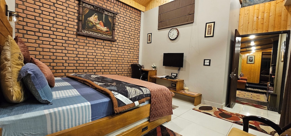 Teak Royal Suite (2BHK) - Photo 16