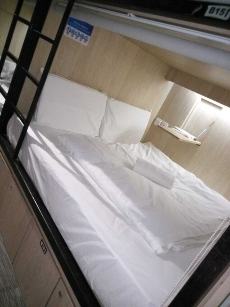 Standard Shared Dormitory Queen Bed Room E_MIX GENDER photo 1