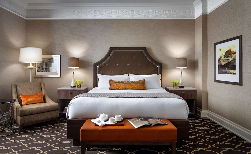 Deluxe Room, 1 King Bed, Non Smoking - Photo 2