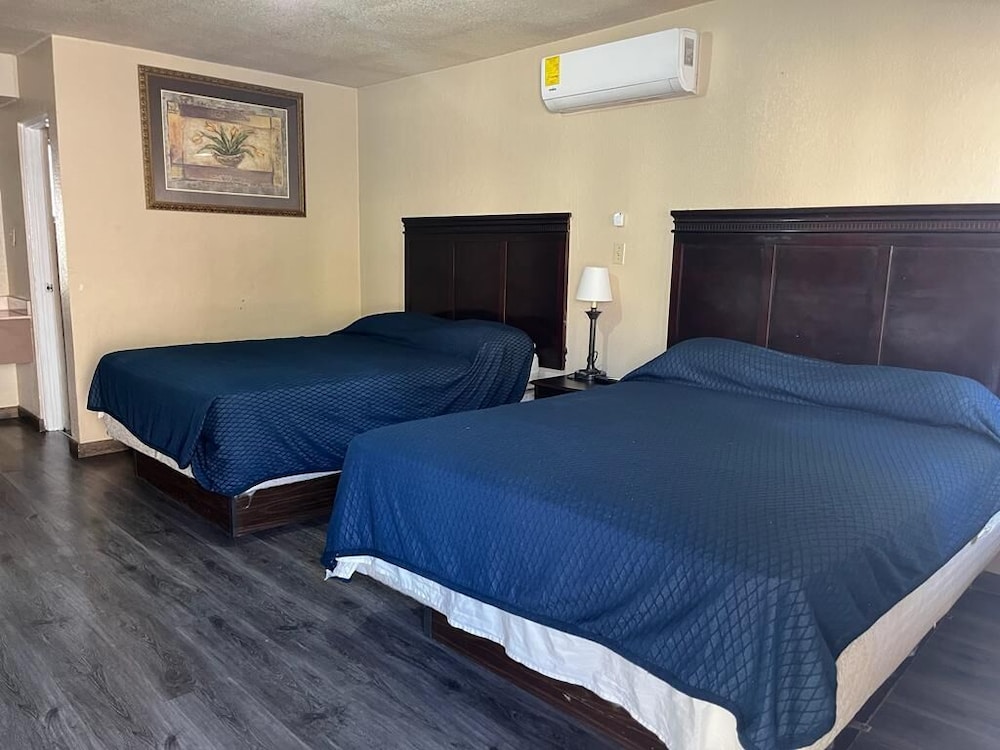 Basic Room photo 2