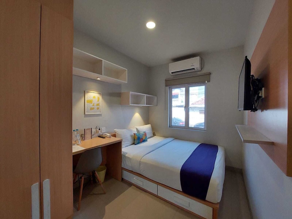 Standard Room, 1 Queen Bed - Photo 3