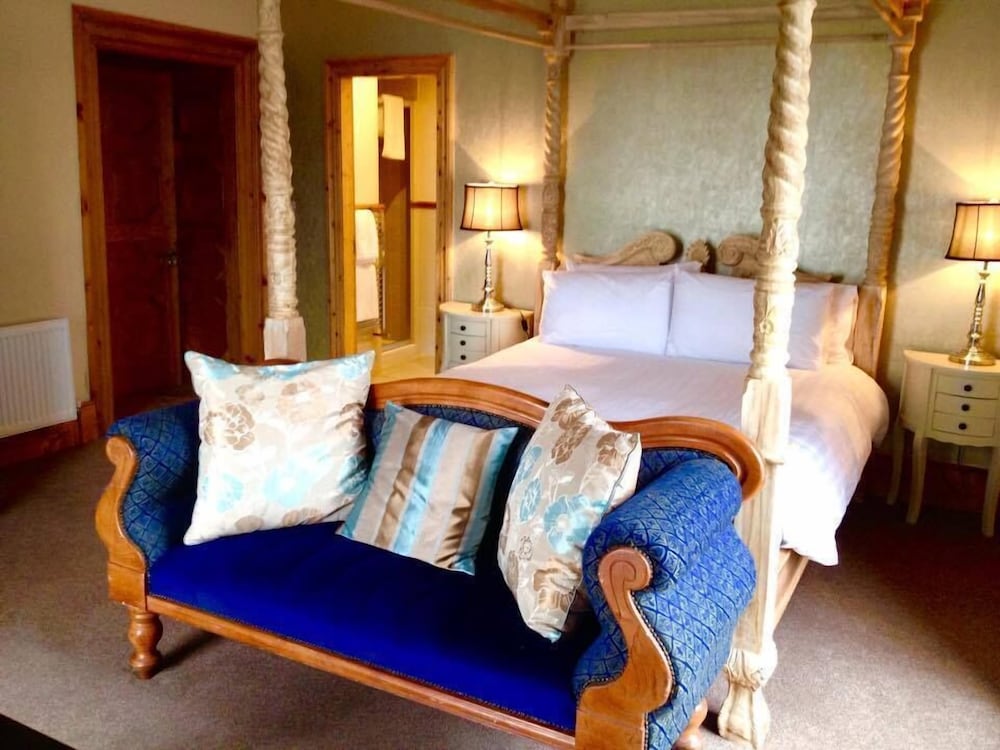 Superior Four-Poster Room, Sea View photo 1
