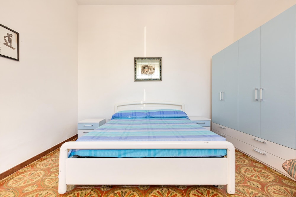 Villa photo 1
