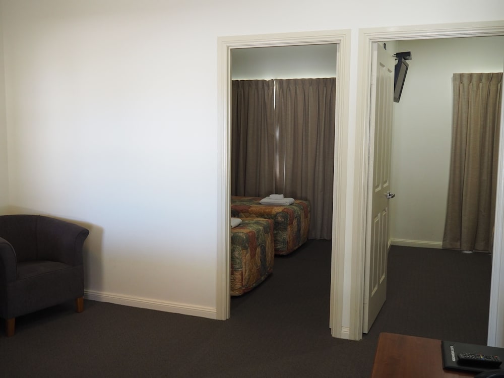 Two Bedroom Suite photo 2