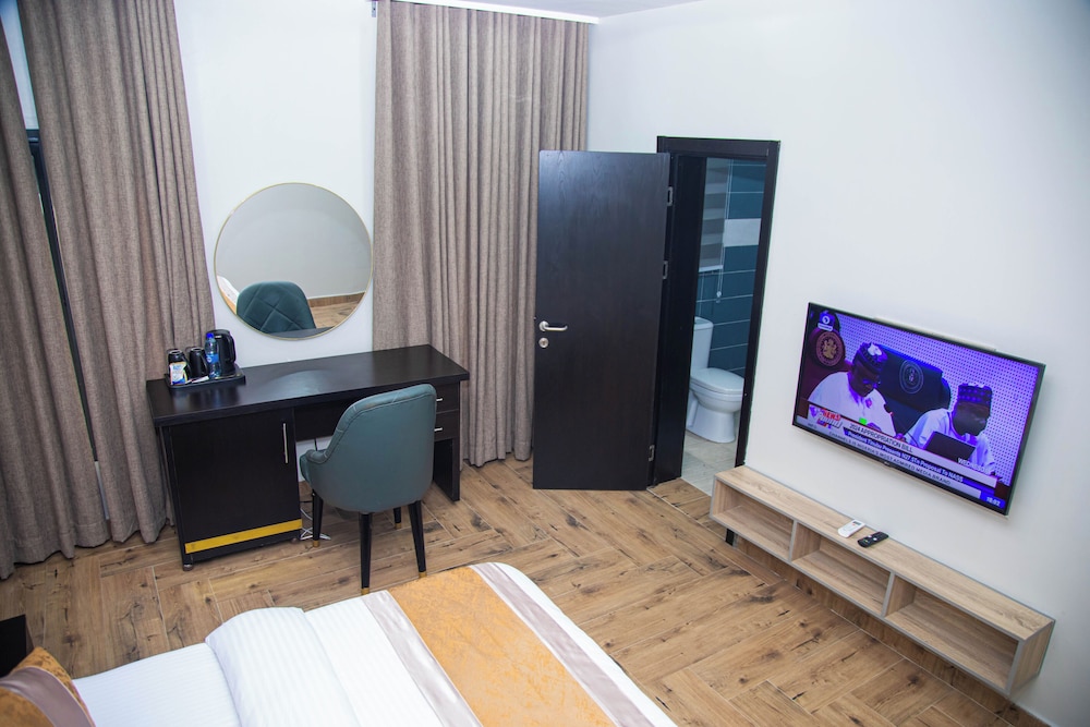 Business Suite, Balcony, City View