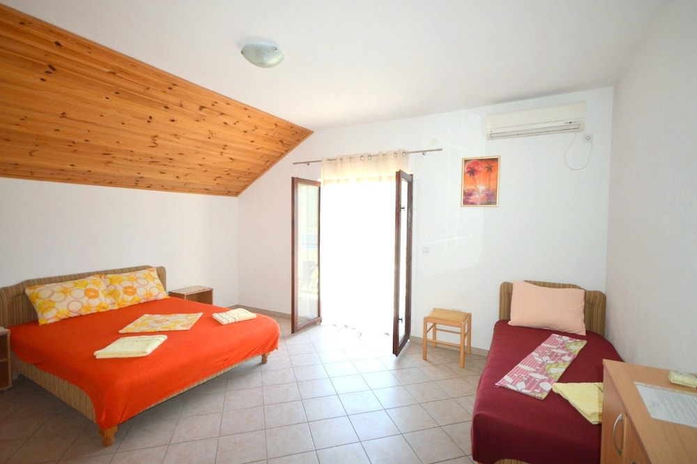 Apartment (1)