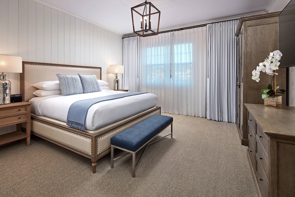 Suite, 1 Bedroom - Photo 2
