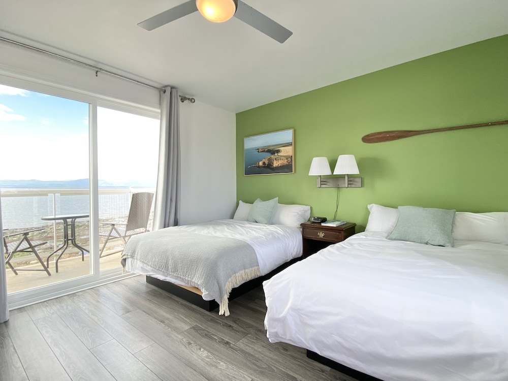 Panoramic Quadruple Room, 2 Double Beds