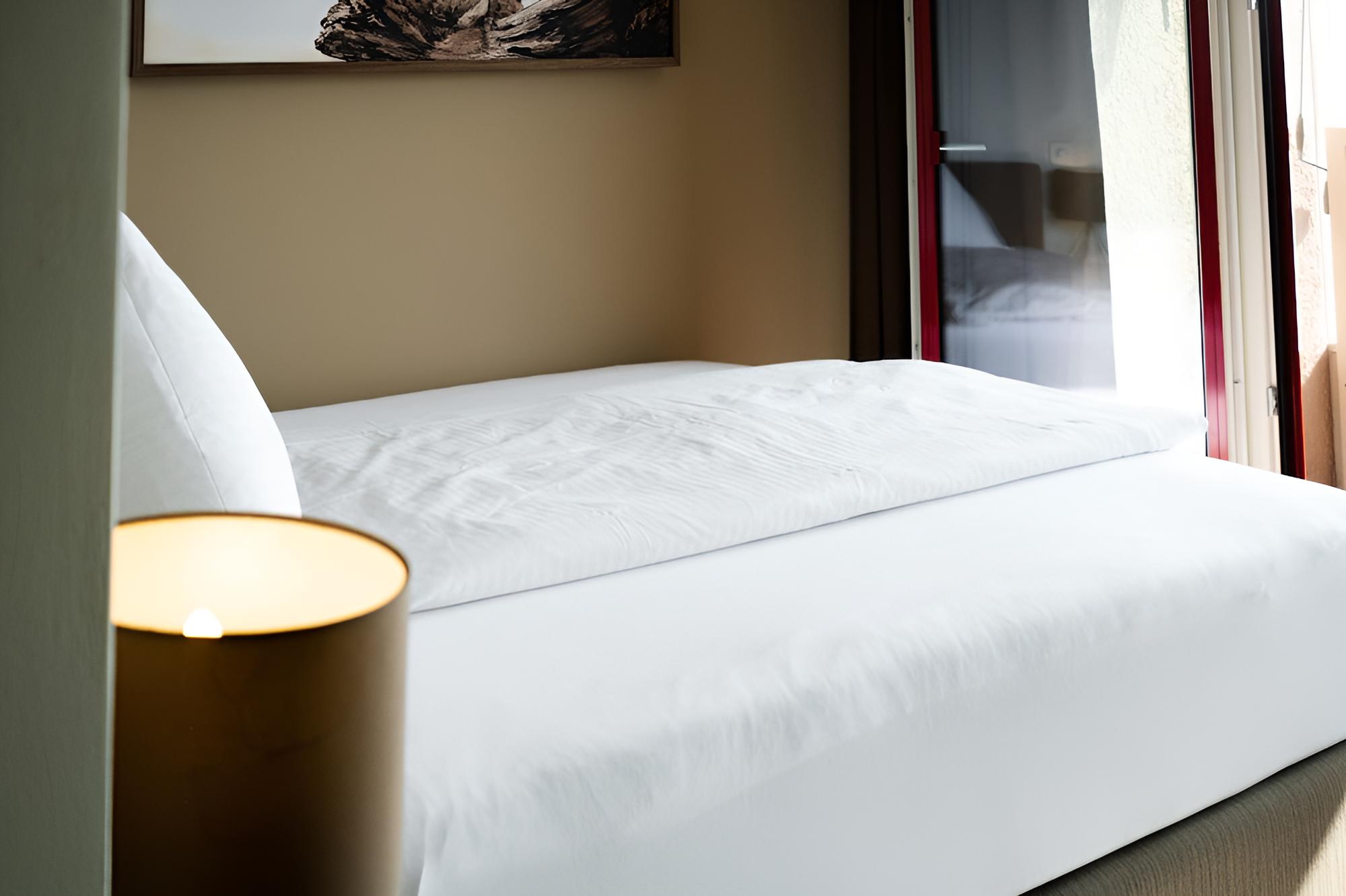 Panoramic Single Room, Balcony, Lakeside photo 1