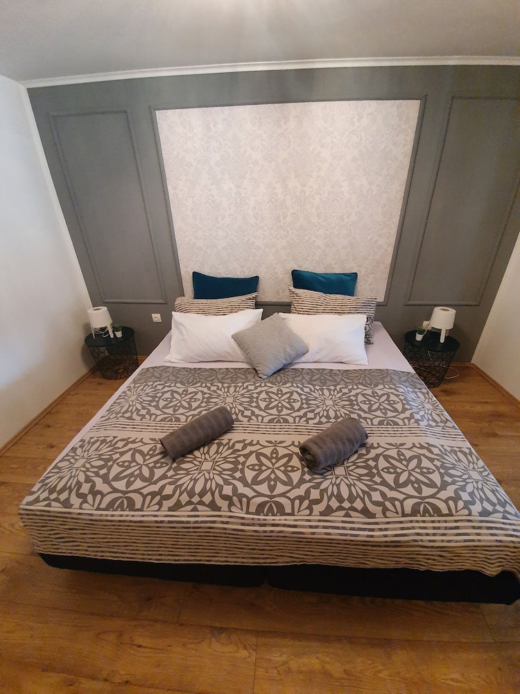 Comfort Apartment, 2 Bedrooms, Terrace, Sea View photo 2