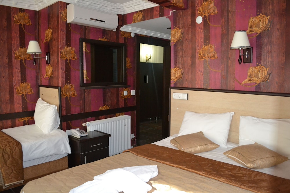 Standard Triple Room, 1 Bedroom photo 2
