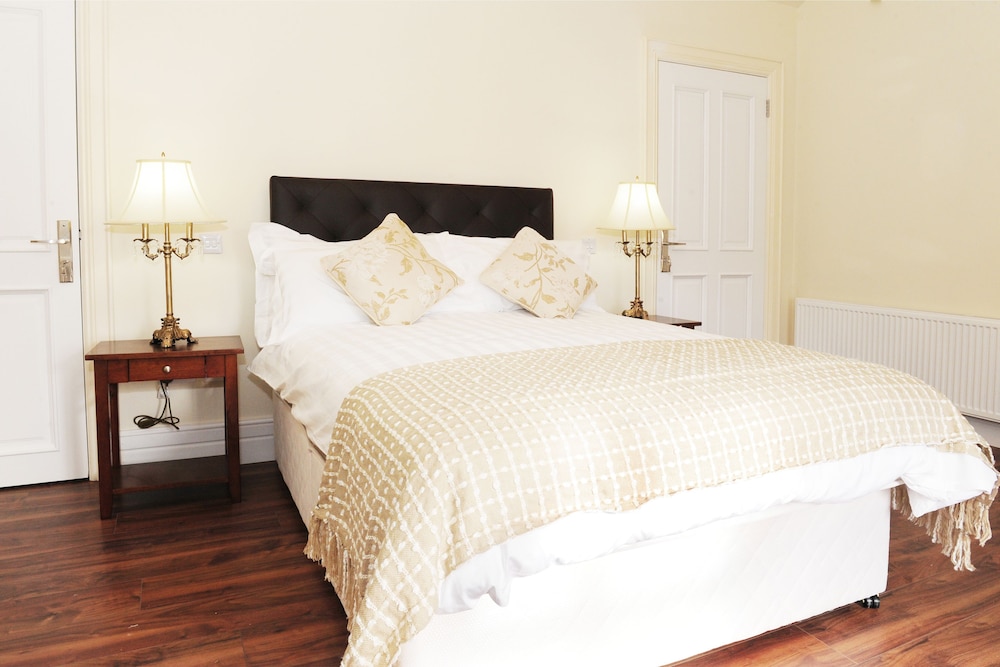 Standard House, 4 Bedrooms, Garden View, Garden Area photo 2