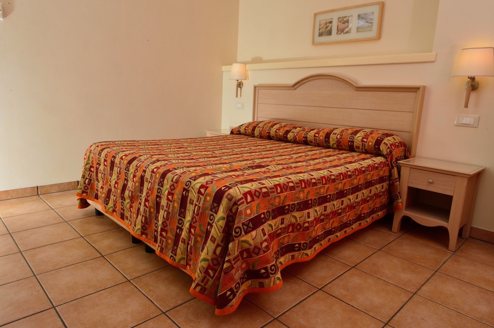 Standard Double Room photo 3