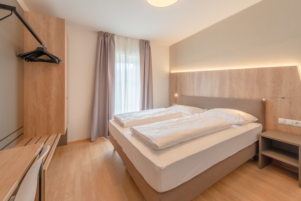 Classic Suite, 2 Bedrooms, Balcony photo 1