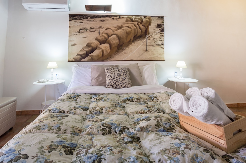 Basic Double Room photo 3