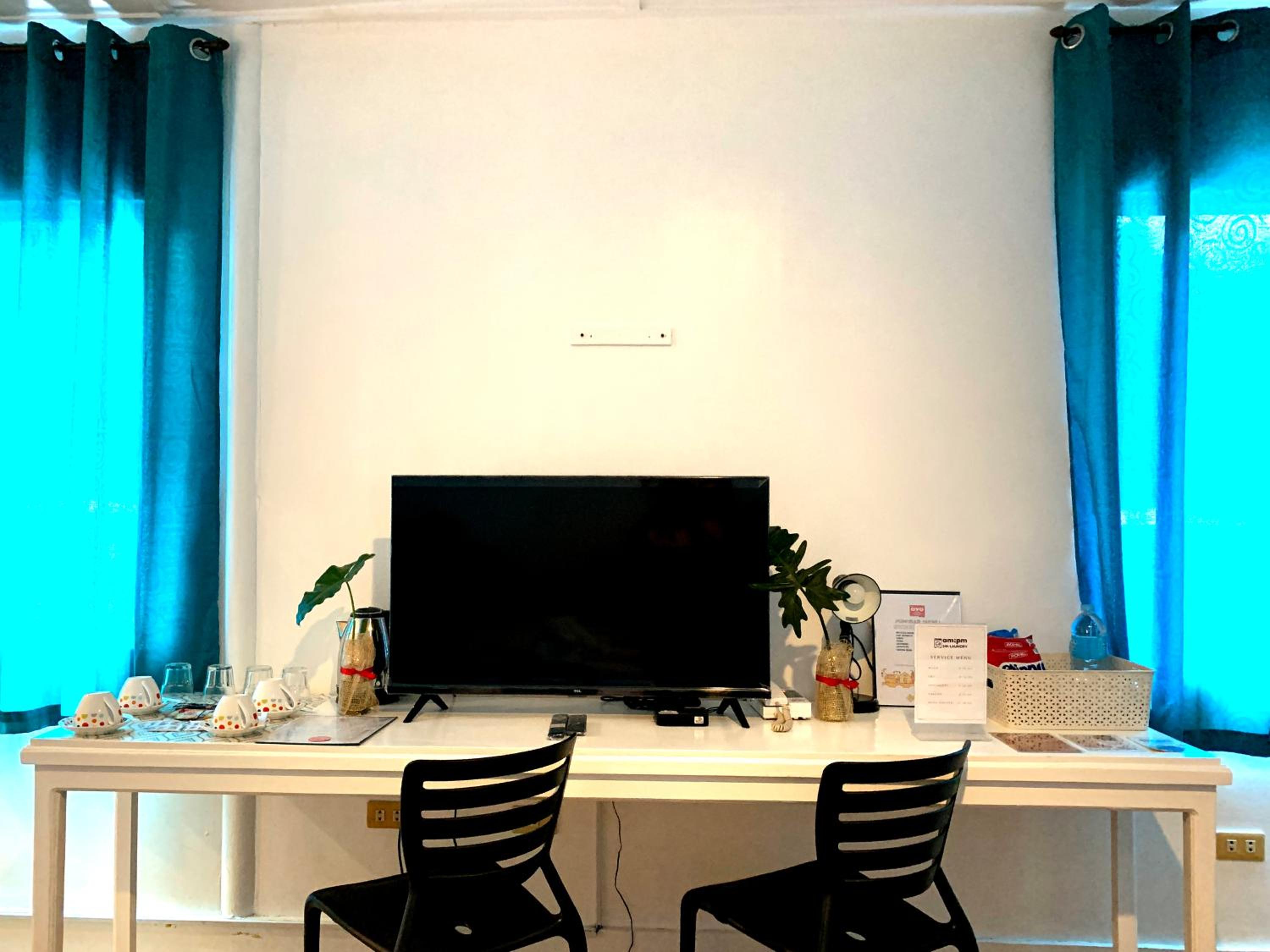 Deluxe Family Room - Photo 1