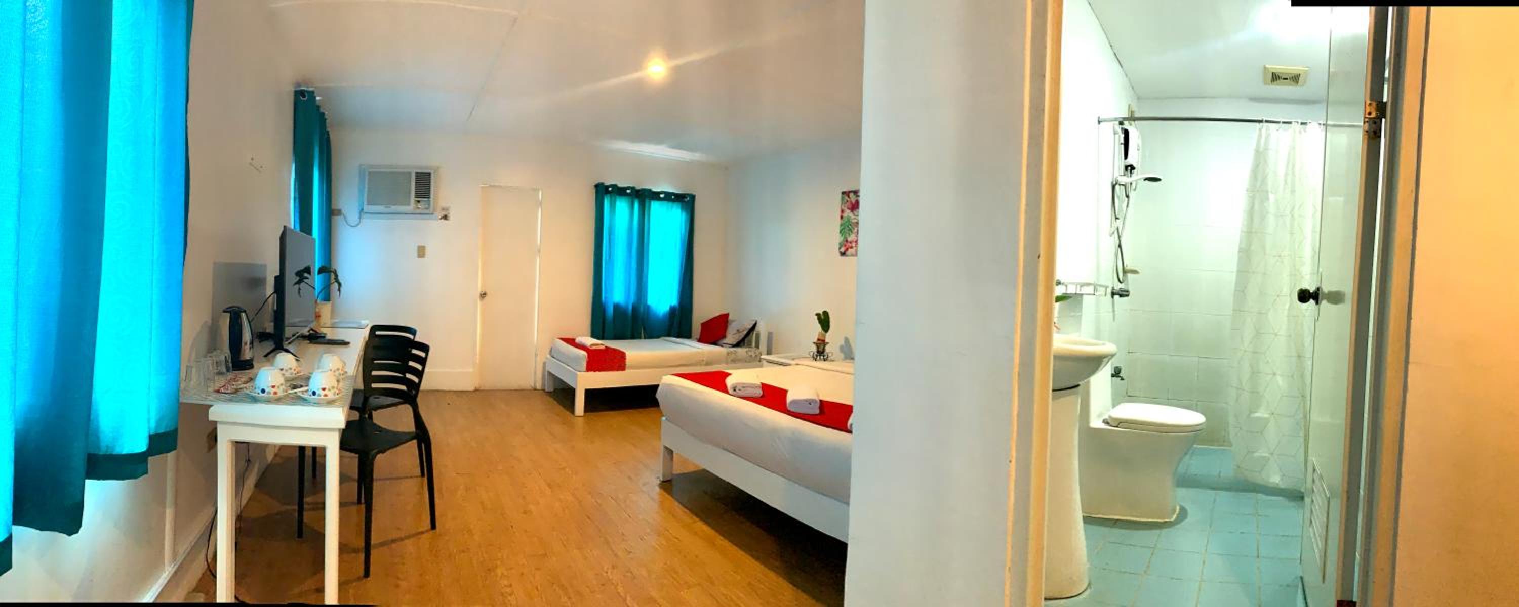 Deluxe Family Room - Photo 3