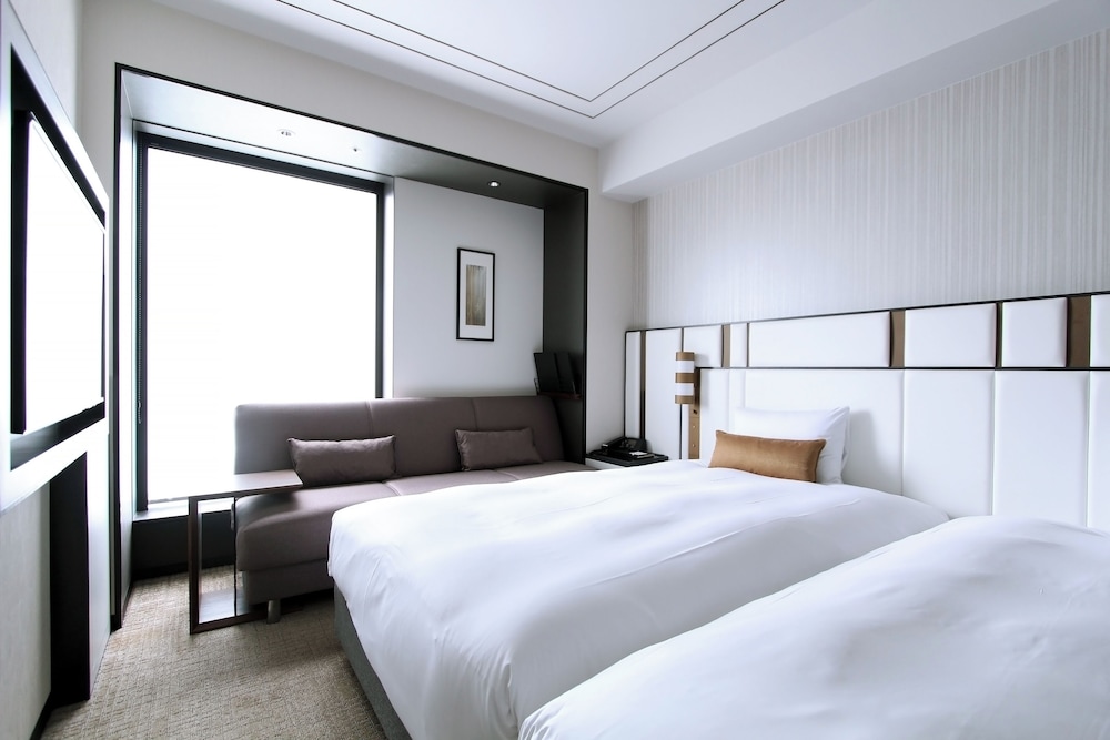 Superior Twin Room with Sofa Bed, Non Smoking