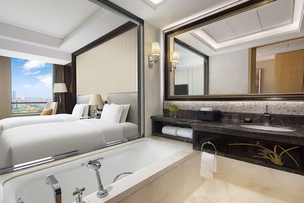 Executive Room, Club Lounge Access photo 3