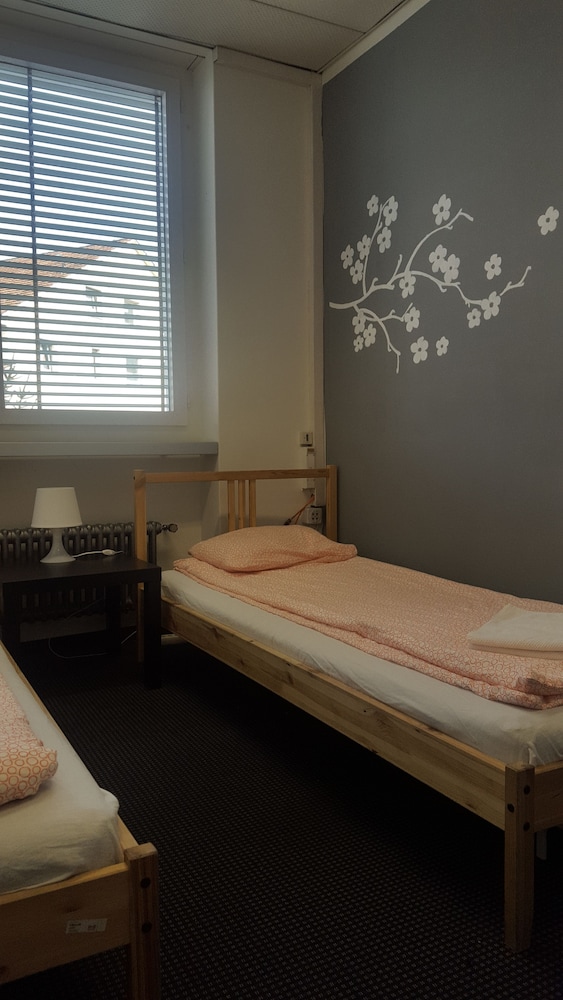 Double or Twin Room, Shared Bathroom (8)