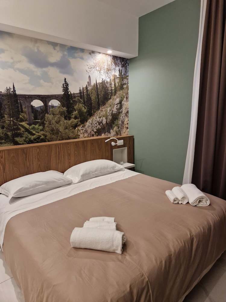 Family Room, Multiple Beds, Private Bathroom (Belvedere)