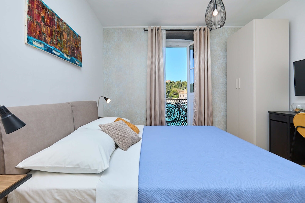 Exclusive Room, 1 Queen Bed, Sea View (0 Bedroom) photo 1