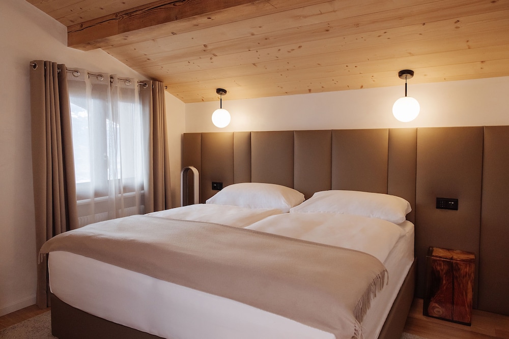 Double Room, 1 King Bed