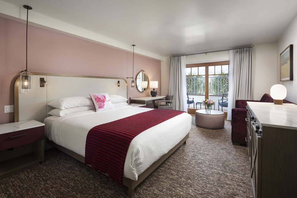 Room, 1 King Bed (Mission)