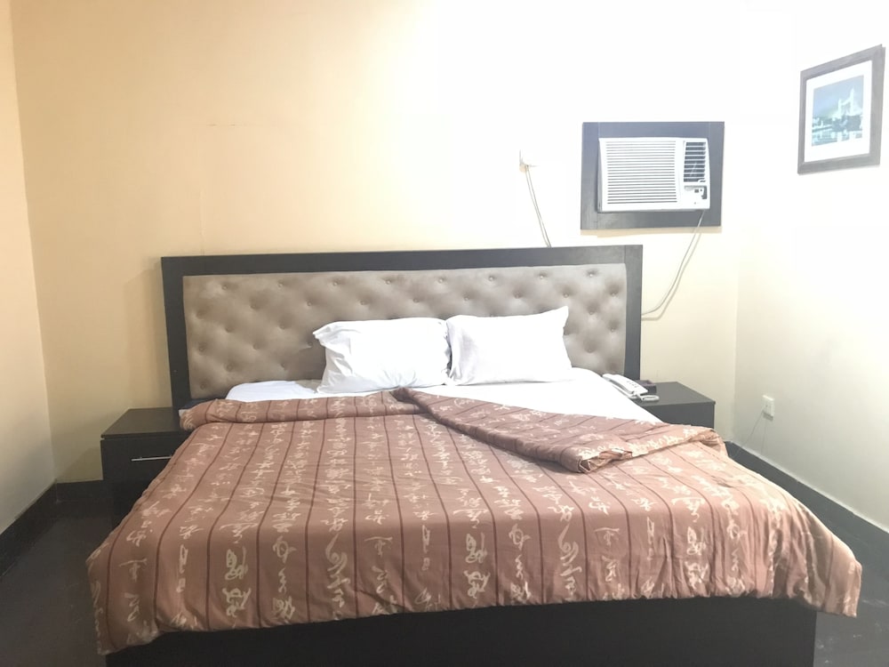 Executive Room, 1 Queen Bed, Non Smoking photo 3