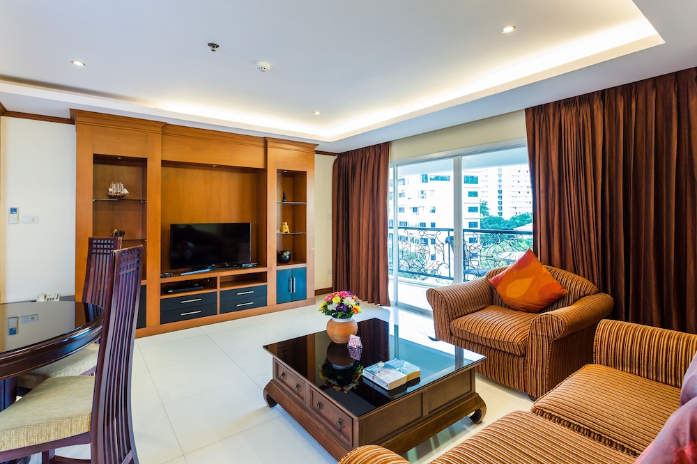 Executive Room, 2 Bedrooms, City View photo 3