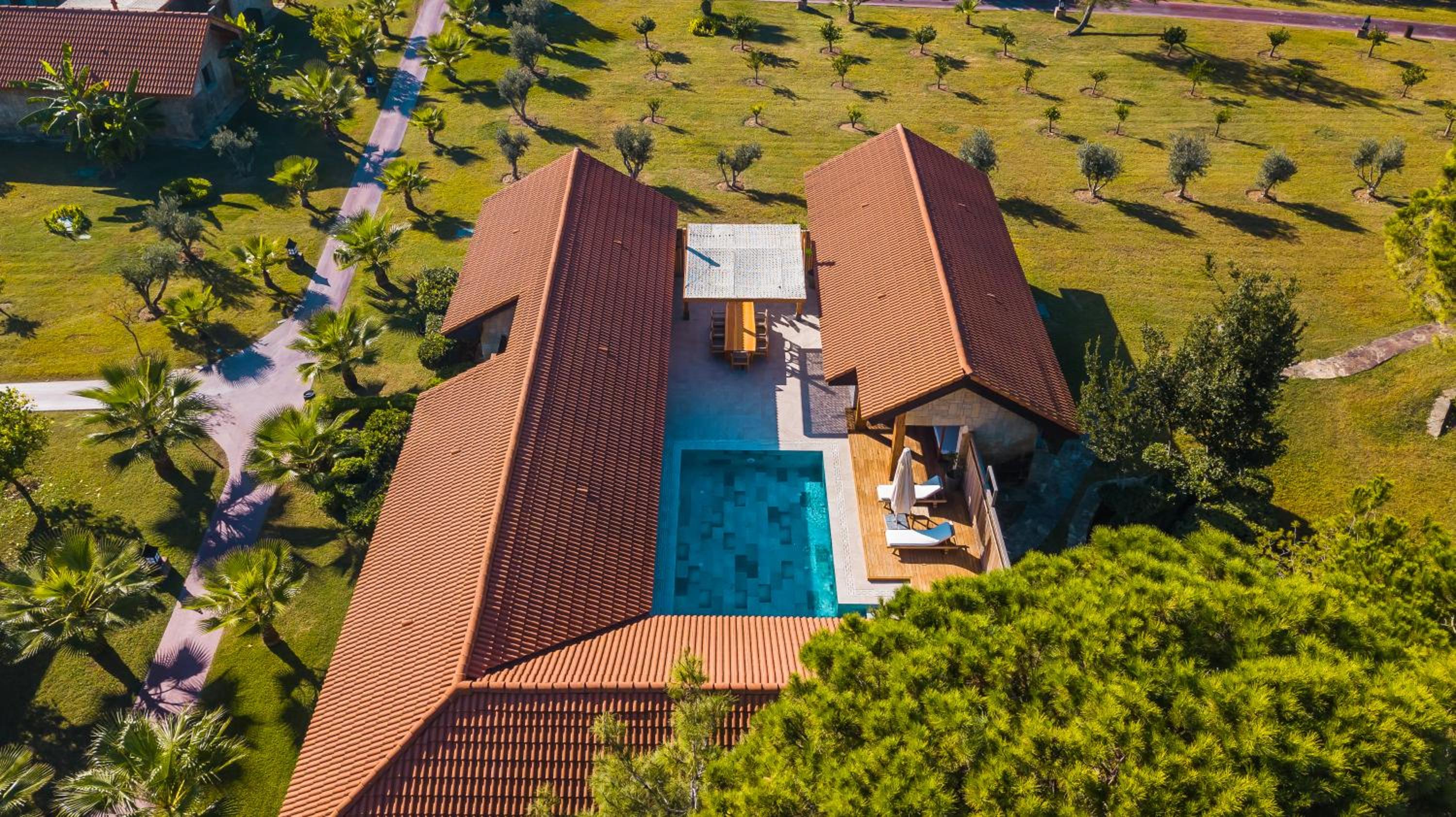 Superior Deluxe Villa with Private Pool (6 Adults + 1 Children) photo 2