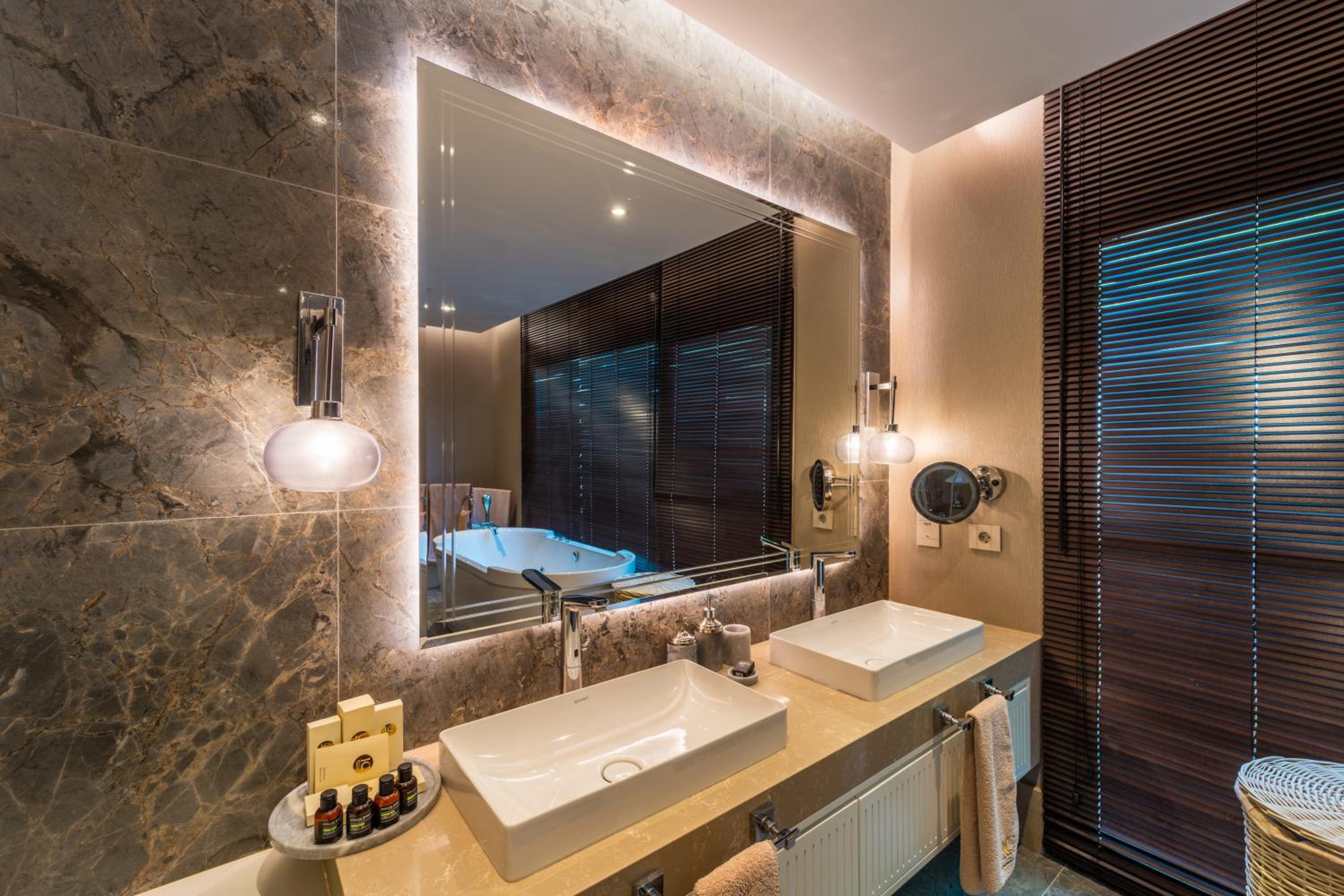 Superior Deluxe Villa with Private Pool (6 Adults + 1 Children) photo 3