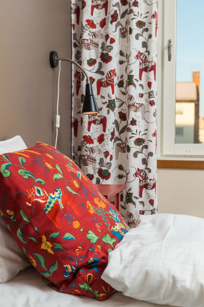 Standard Double Room - Photo 8